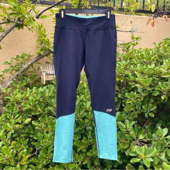 Skechers Pants - Skechers Performance Go Run Navy and Light Blue Leggings. Size Medium. EUC!